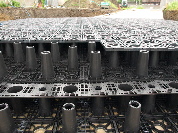 雨水流出抑制システム