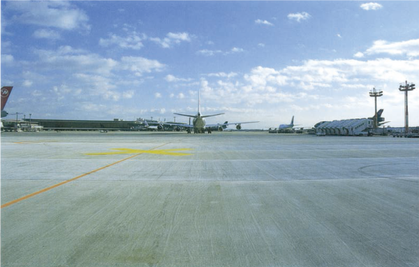 完全付着型コンクリートオーバーレイ工法・施工例 完全付着型コンクリートオーバーレイ工法・施工例